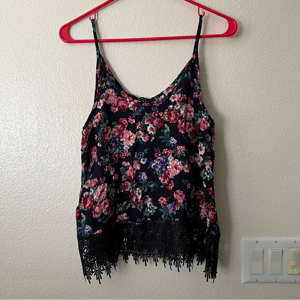 Wet Seal Iris Los Angeles Pink Floral Rose & Lace Lined Navy Tank Top! NWT Sz M